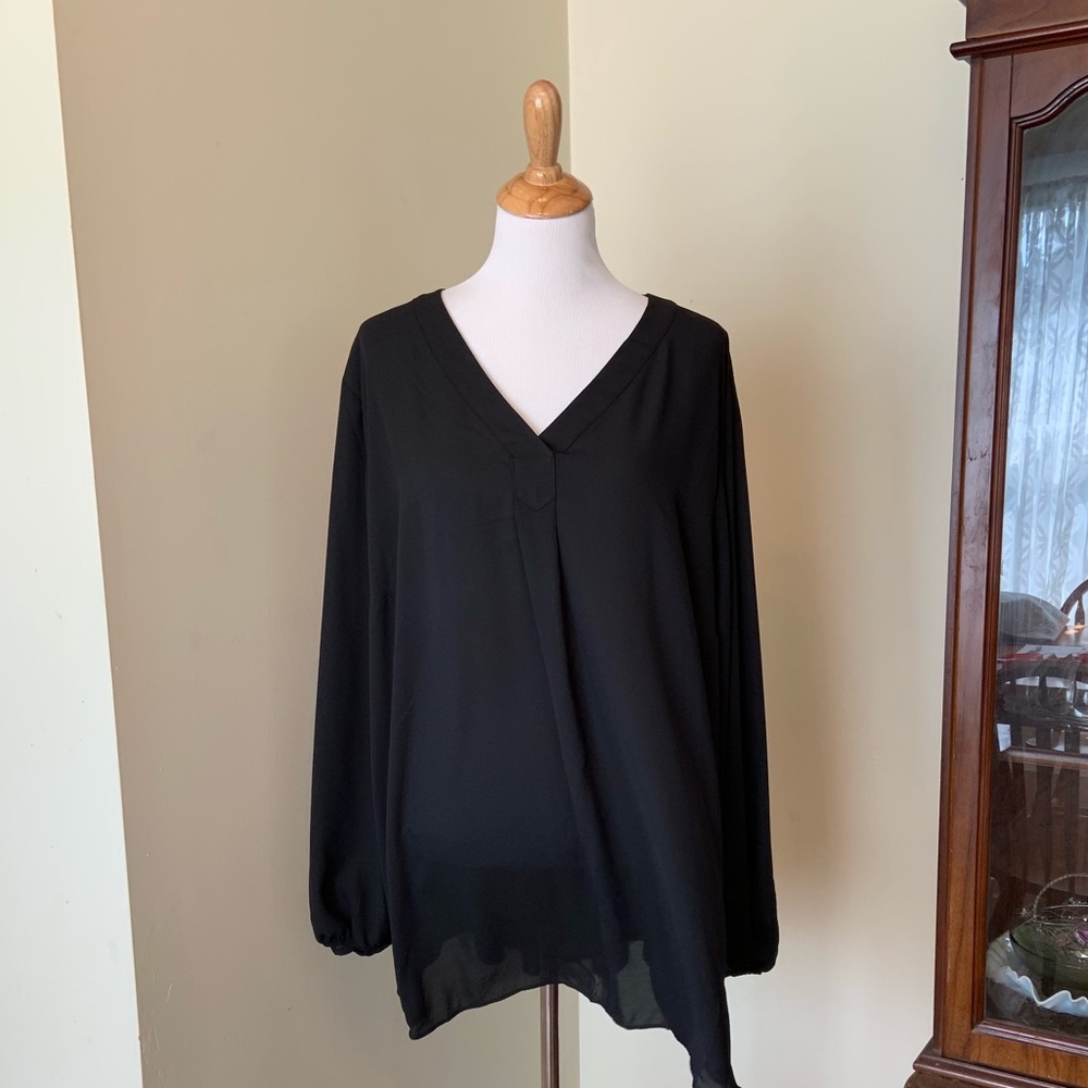 Apt. 9 black pleat blouse